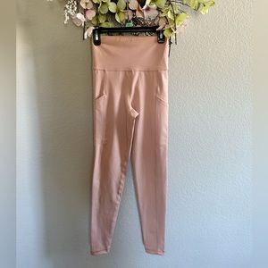 American Eagle woman’s the everything pocket legging size XS